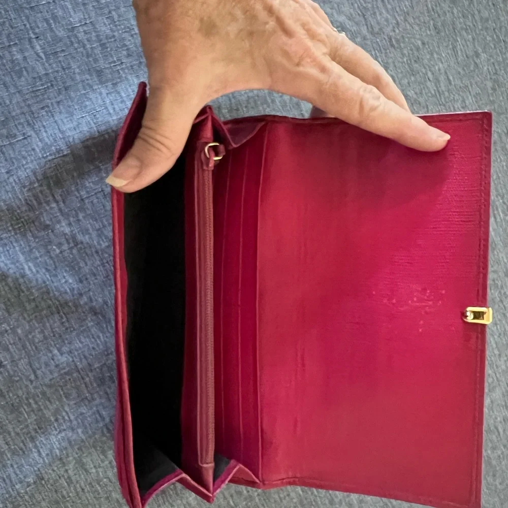 YVES SAINT LAURENT  Y Ligne Calfskin Long Wallet in Red